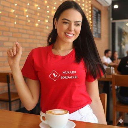 Camiseta Gola Redonda Personalizada em Malha Feminina