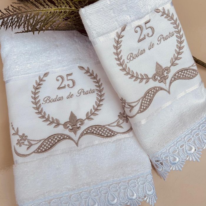 Toalha de Banho Bordada Personalizada 70cm x 140cm - Imagem 1